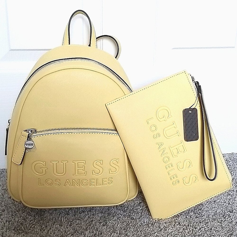 NWT-GUESS RODNEY YELLOW BACKPACK/WRISTLET
